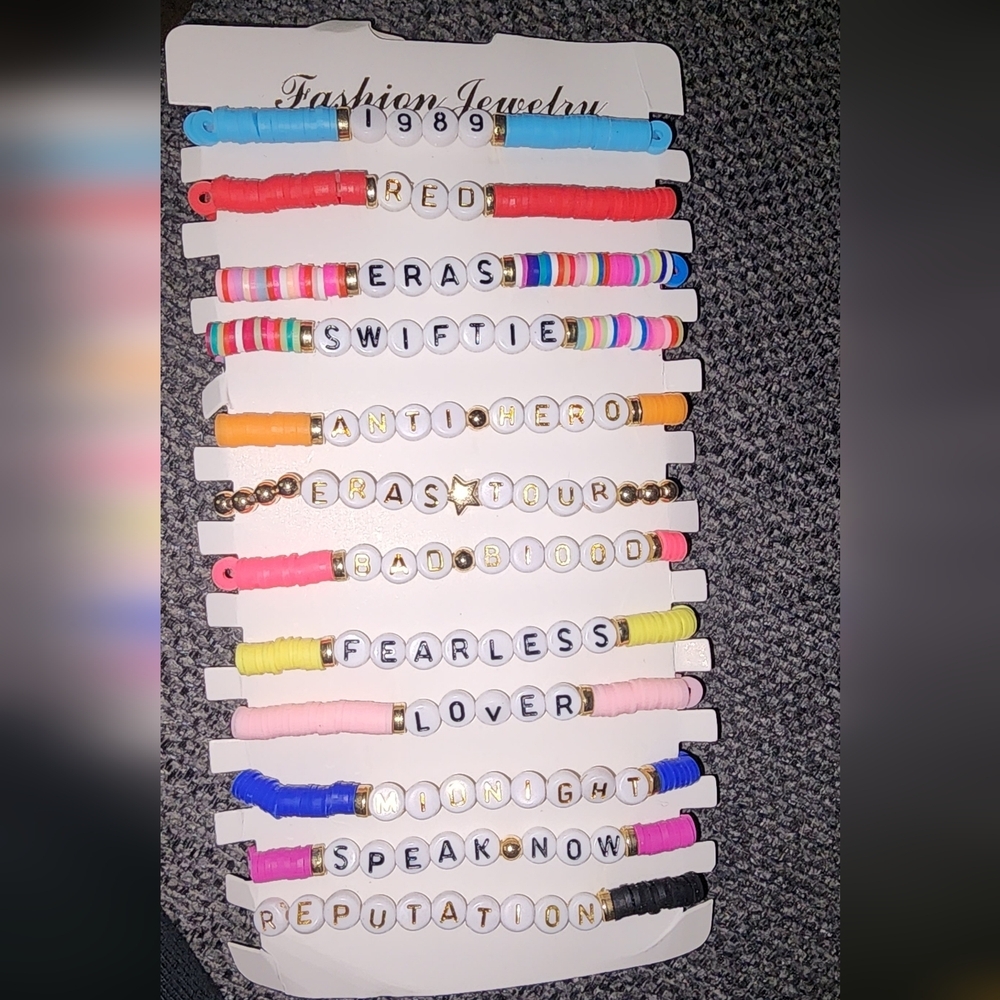 12 Swiftie Friendship Bracelets